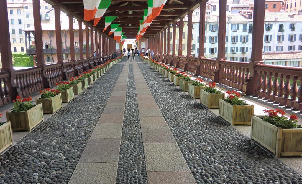 Appartamenti Ponte Vecchio Bassano del Grappa Zimmer foto